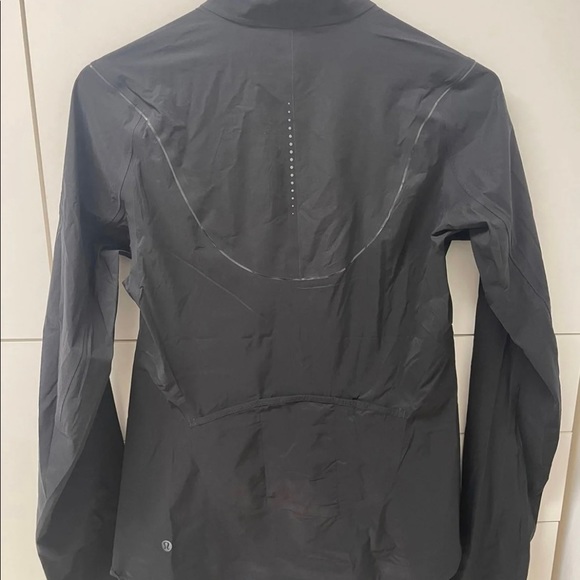 NWT Lululemon Fast and Free Windbreaker 8 - Picture 8 of 8